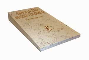 monolite.tomba.Nuccia